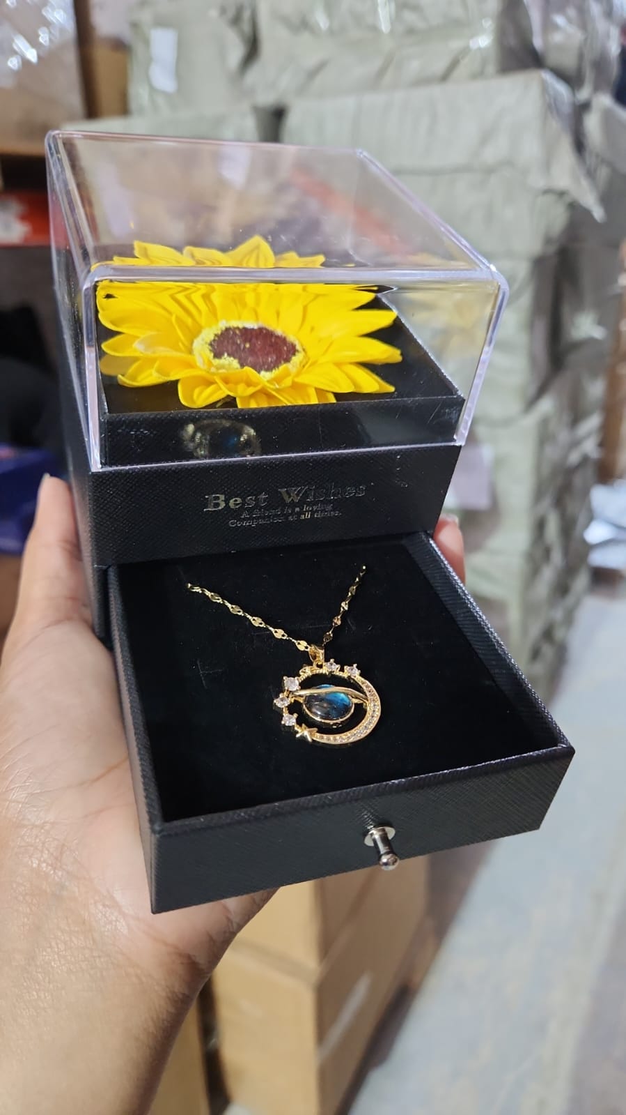 Collar Saturno Caja Girasol